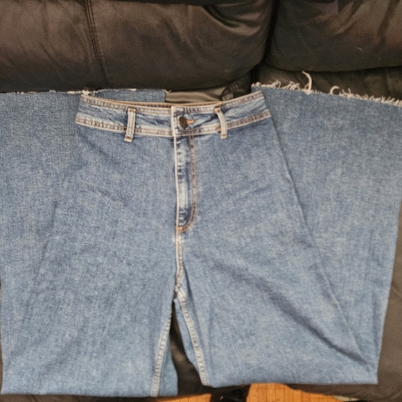 Zara Wide-Leg Flat Front Blue Raw Hem Stretchy Sz 4 US Jeans - Picture 8 of 11